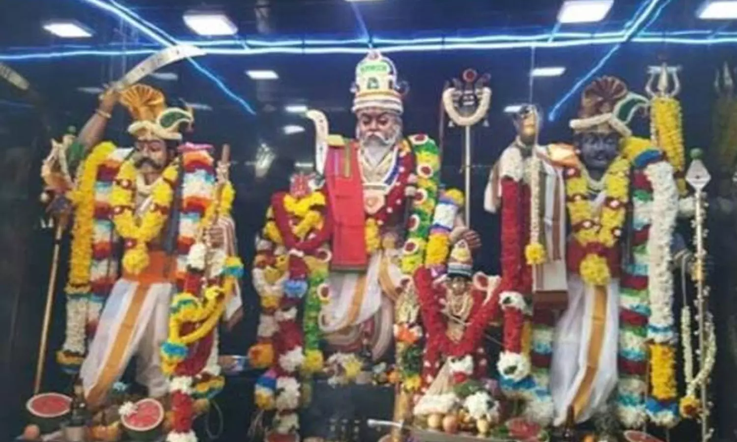 குலதெய்வம் தெரியாதவர்கள் எவ்வாறு வழிபட வேண்டும்? குலதெய்வம் தெரியாதவர்கள் எவ்வாறு வழிபட வேண்டும்?