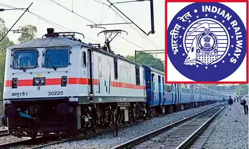 ஏழை, நடுத்தர மக்களுக்காக குறைந்த கட்டணத்தில் சிறப்பு ரெயில்- விரைவில் இயக்க இந்திய ரெயில்வே முடிவு