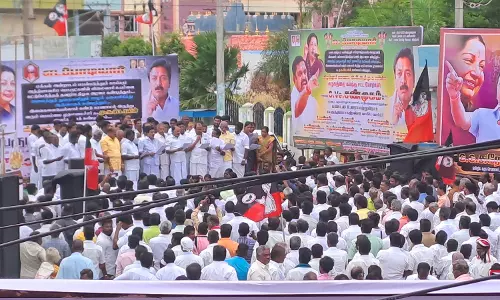 விழுப்புரத்தில் இன்று  அ.தி.மு.கவினர் ஆர்ப்பாட்டம்