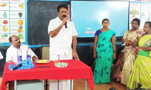 அரசு பள்ளிகளில் ஸ்மார்ட் வகுப்பறைகள்