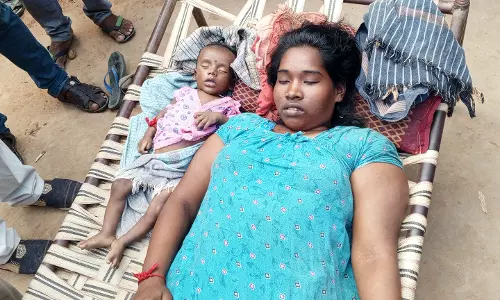 பச்சிளம் குழந்தையை கொன்று தாய் தற்கொலை