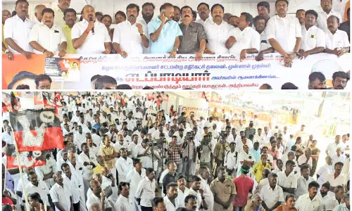 நெல்லையில் அ.தி.மு.க. ஆர்ப்பாட்டம்