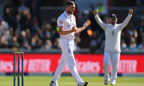 ஆஷஸ் 4-வது டெஸ்ட் - ஆஸ்திரேலியா முதல் இன்னிங்சில் 317 ரன்களுக்கு ஆல் அவுட்