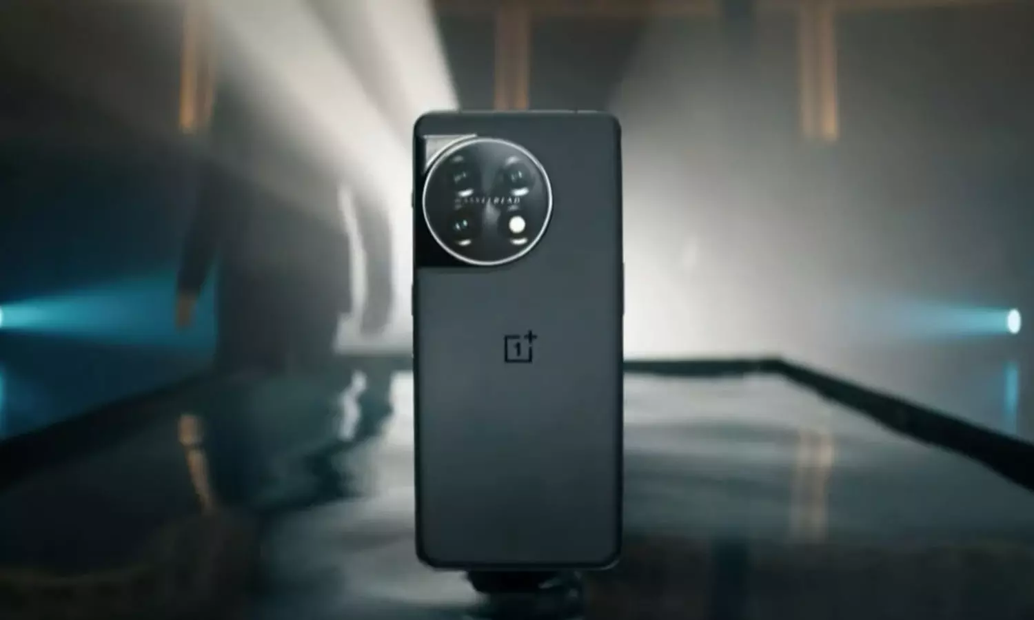 வழக்கத்தில் சிறு மாற்றம்.. முன்கூட்டியே அறிமுகமாகும் ஒன்பிளஸ் 12.. லீக் ஆன புது தகவல்..! வழக்கத்தில் சிறு மாற்றம்.. முன்கூட்டியே அறிமுகமாகும் ஒன்பிளஸ் 12.. லீக் ஆன புது தகவல்..!