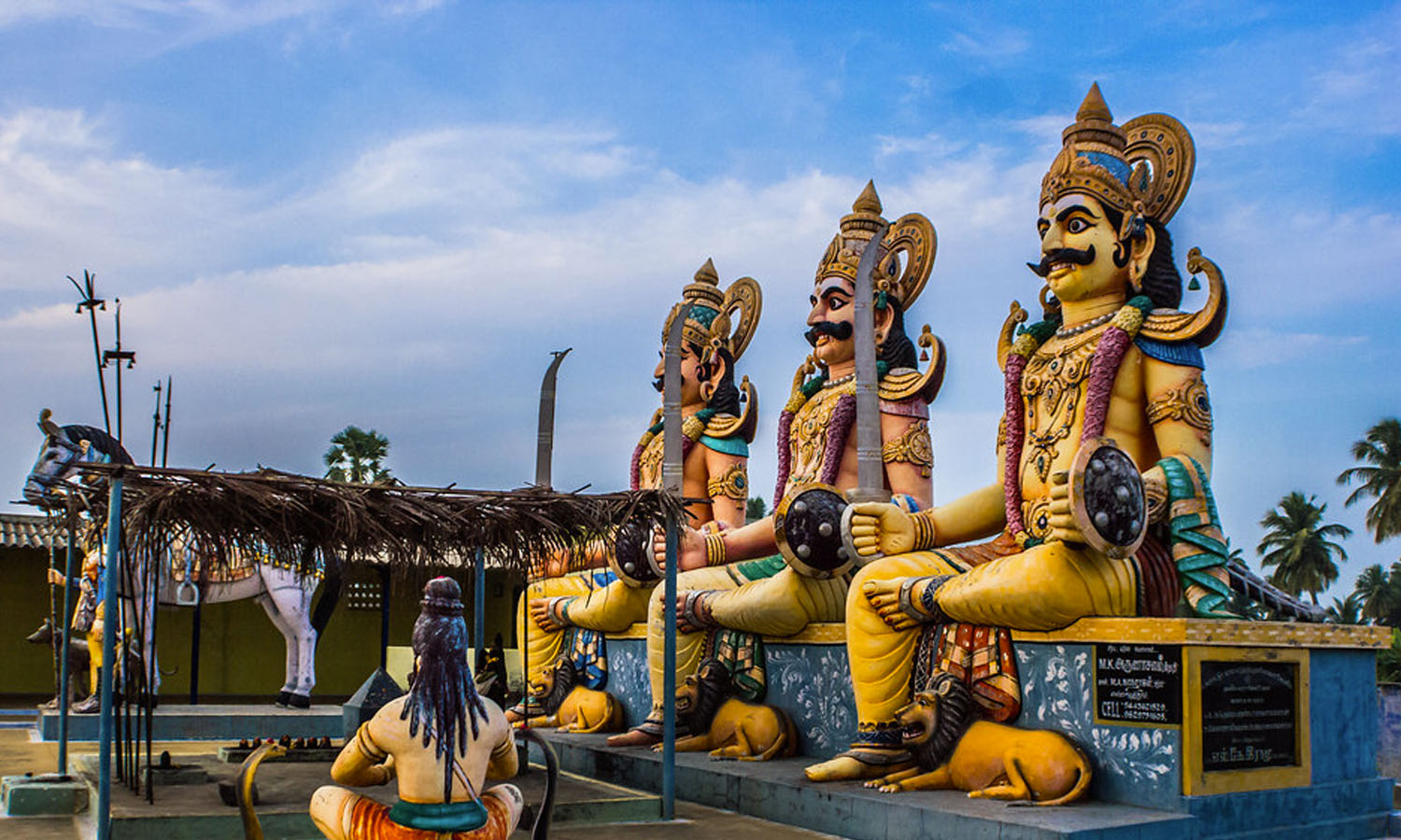 சிறுதெய்வ வழிபாட்டில் நாட்டுப்புறப் பாடல்கள்