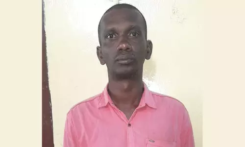 போலீஸ் என கூறி மூதாட்டியிடம் பணம் பறித்த வாலிபர் -சி.சி.டி.வி. பதிவால் சிக்கினார்