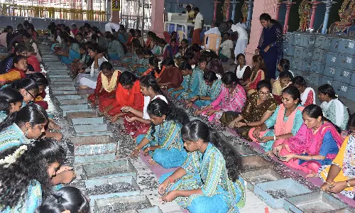 பழனி முருகன் கோவிலில் உண்டியல் காணிக்கை வருவாய் ரூ.2.65 கோடி