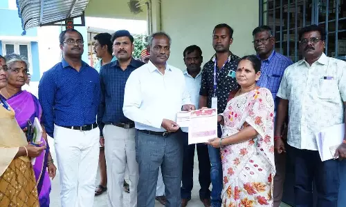 மகளிர் உரிமைத்தொகை: 25 லட்சம் குடும்ப தலைவிகளுக்கு ஒரே நாளில் விண்ணப்பம் வழங்கப்பட்டது