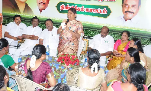 மகளிருக்கு ரூ.1000 என்பது தி.மு.க.வின் ஏமாற்று வேலை -முன்னாள் அமைச்சர் வளர்மதி பேச்சு