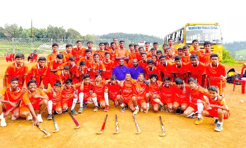 ஆக்கி மண்டல போட்டி-குன்னூர் பள்ளி வெற்றி