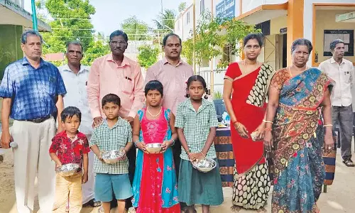 அரசு பள்ளியில் இலக்கிய மன்றம் தொடக்கம்