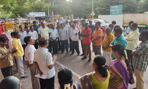 ஒப்பந்த ஊழியர்களை அனைத்து பகுதி சேவைகளுக்கும் பயன்படுத்த வேண்டும்