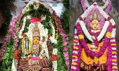 ஆடி முதல் வெள்ளிக் கிழமையையொட்டி அம்மன் கோவில்களில் பெண்கள் வழிபாடு