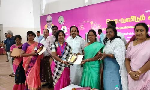 அறிவை வளர்க்க, பொருளாதாரத்தை ஈட்ட மட்டுமல்ல உரிமைகளை தெரிந்து கொள்ளவும் கல்வி அவசியம்