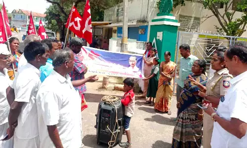 நடுப்பட்டியில் விவசாயிகள் போராட்டம்