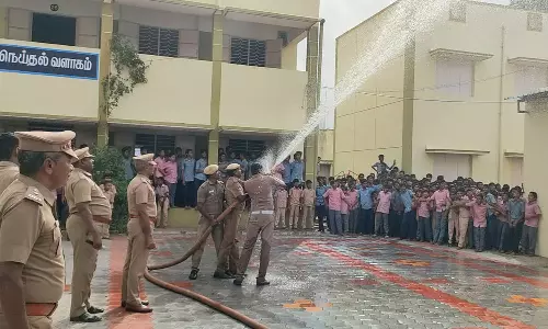 கவுந்தப்பாடி அரசு பள்ளி மாணவர்களுக்கு பேரிடர் கால மீட்பு குறித்த விழிப்புணர்வு நிகழ்ச்சி