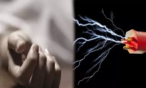 மின்சாரம் தாக்கி ஊழியர் பலி