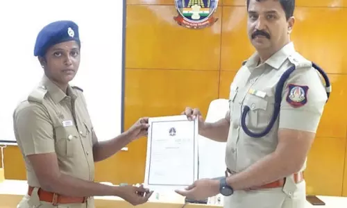 வழக்குகளை திறம்பட கையாண்ட கயத்தாறு போலீசாருக்கு  எஸ்.பி. பாராட்டு