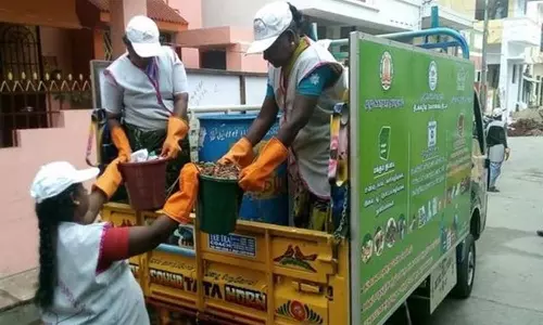 வீடு வீடாக குப்பை சேகரிக்க தனியார் ஆட்கள் வருகிறார்கள்