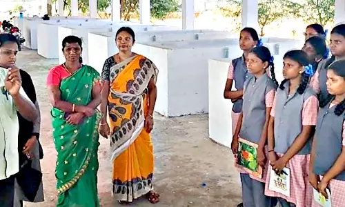 குப்பைகளை தரம் பிரிப்பது குறித்த விழிப்புணர்வு நிகழ்ச்சி