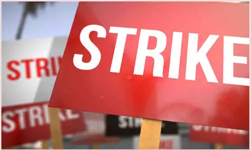 அரசாணையின்படி ஊதியம் வழங்காவிட்டால் வேலைநிறுத்த போராட்டம் தூய்மைப்பணியாளர்கள் அறிவிப்பு