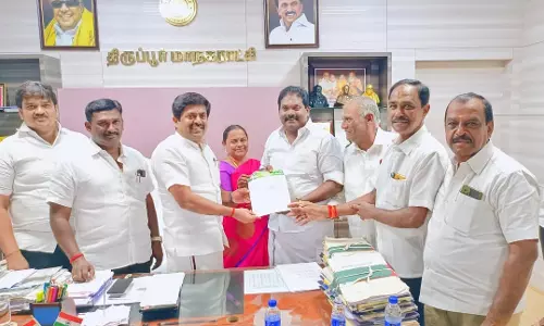 புதிய பஸ் நிலையத்திற்கு சுதந்திர போராட்ட தியாகிகள் பெயரை சூட்ட வேண்டும் மேயரிடம் கவுன்சிலர்கள் கோரிக்கை