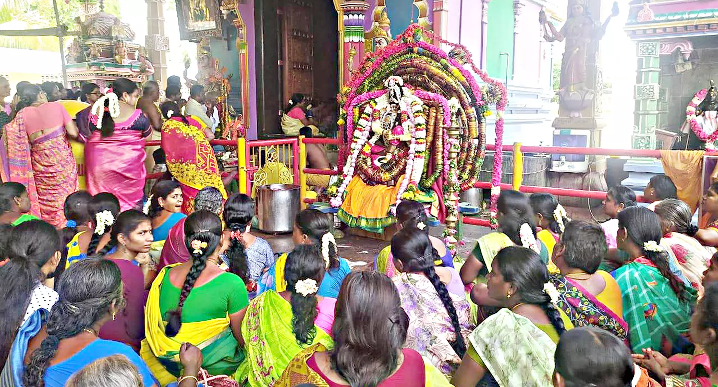 கோவில்களில் ஆடிப்பூர விழா