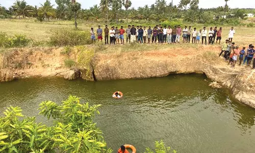 பெரியநாயக்கன்பாளையத்தில் கல் குழியில் மூழ்கி 3 மாணவர்கள் பலி- நண்பர்களுடன் குளிக்க சென்ற போது பரிதாபம்