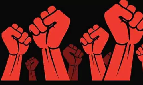 ஆக்கிரமிப்புகளை அகற்றாமல் தடுப்பு கால்வாய் அமைக்க பொதுமக்கள் எதிர்ப்பு-மறியல்