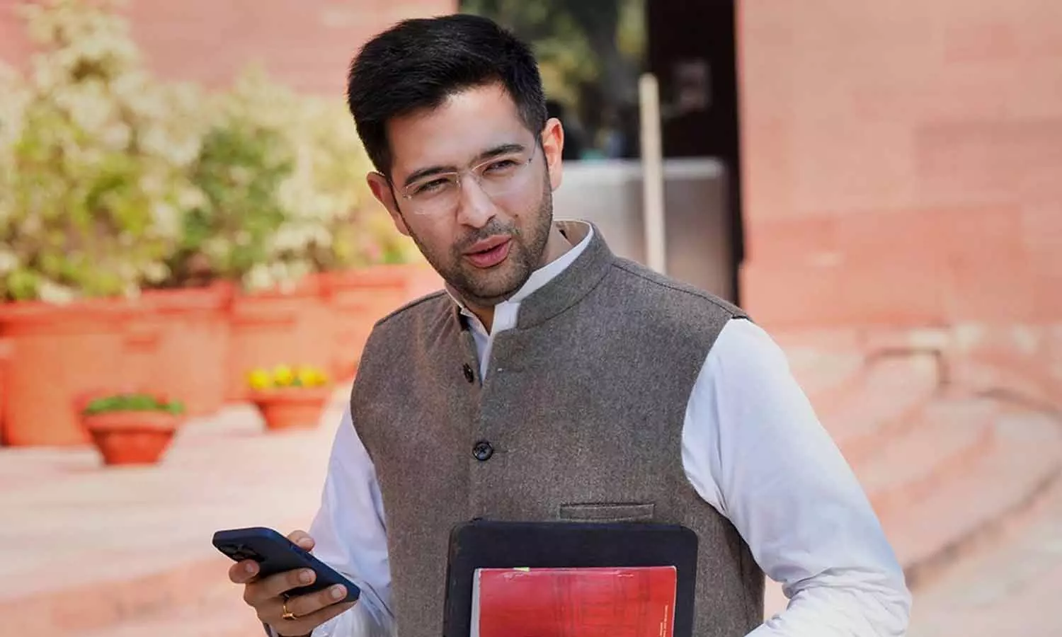 மாநிலங்களவை ஆம் ஆத்மி எம்.பி. சஞ்சய் சிங்... ... நம்பிக்கையில்லா தீர்மானம் மீது 8-ந்தேதி முதல் விவாதம் - லைவ் அப்டேட்ஸ்