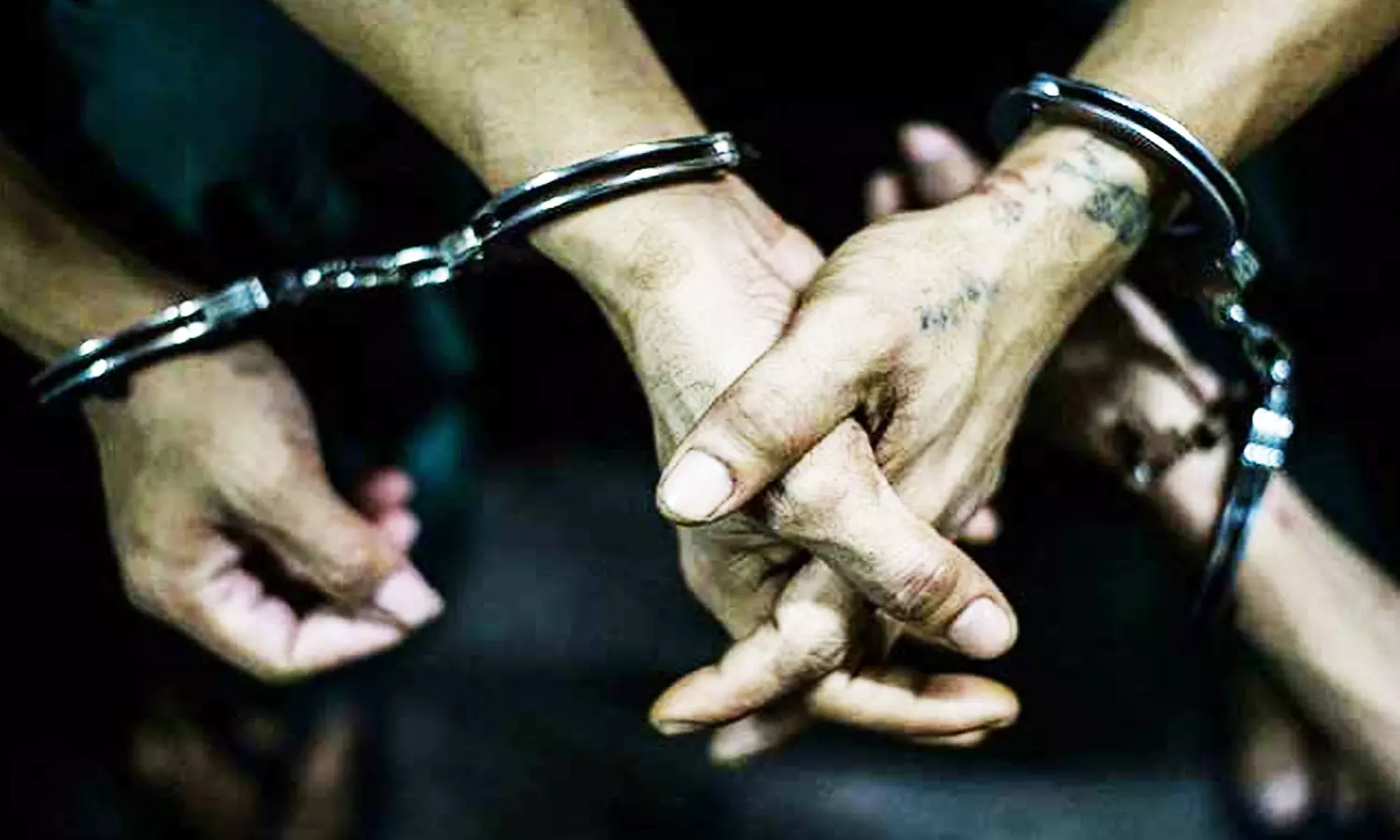 வாடகைக்கு வீடு எடுத்து விபசாரம் நடத்திய பெண் உள்பட 2 பேர் கைது வாடகைக்கு வீடு எடுத்து விபசாரம் நடத்திய பெண் உள்பட 2 பேர் கைது