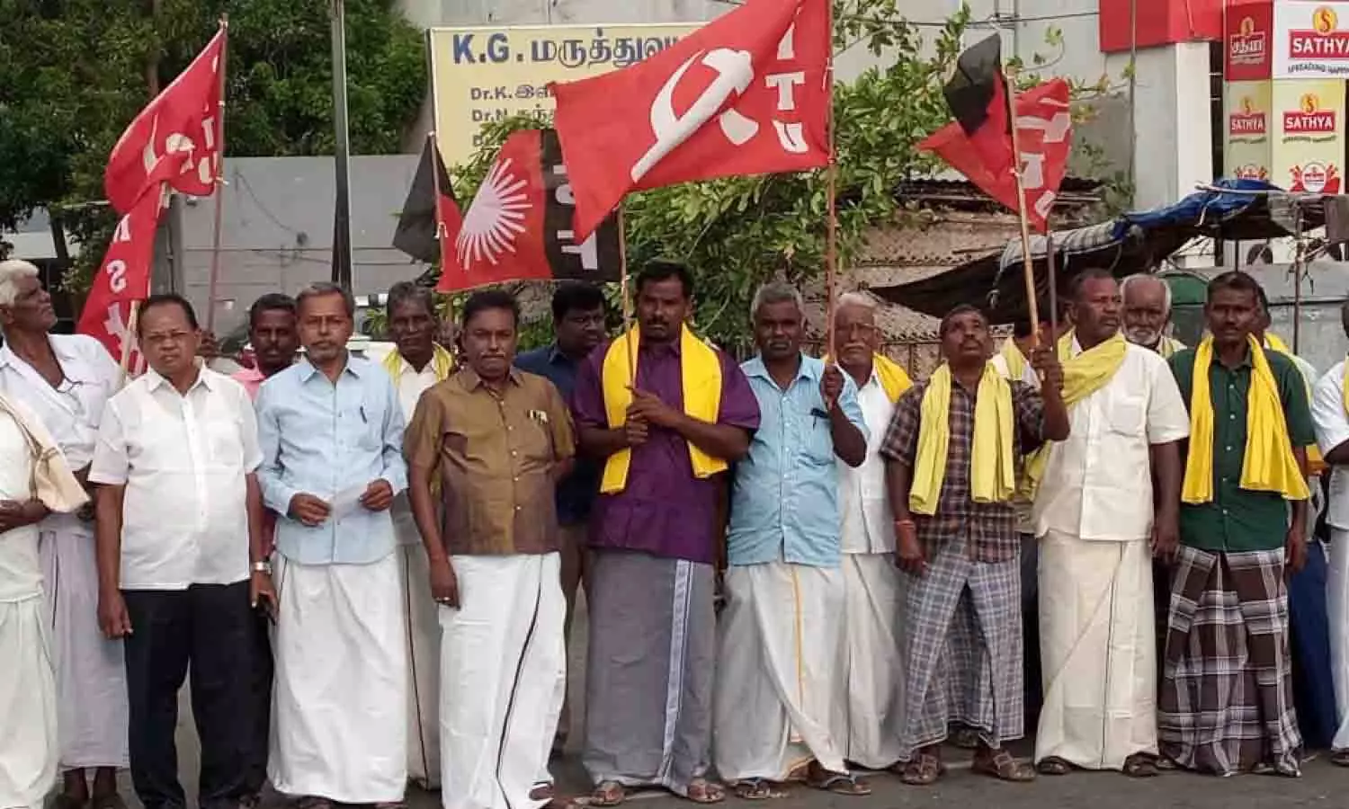 வெள்ளகோவிலில் தொழிற்சங்கத்தினர் பிரச்சார இயக்கம்