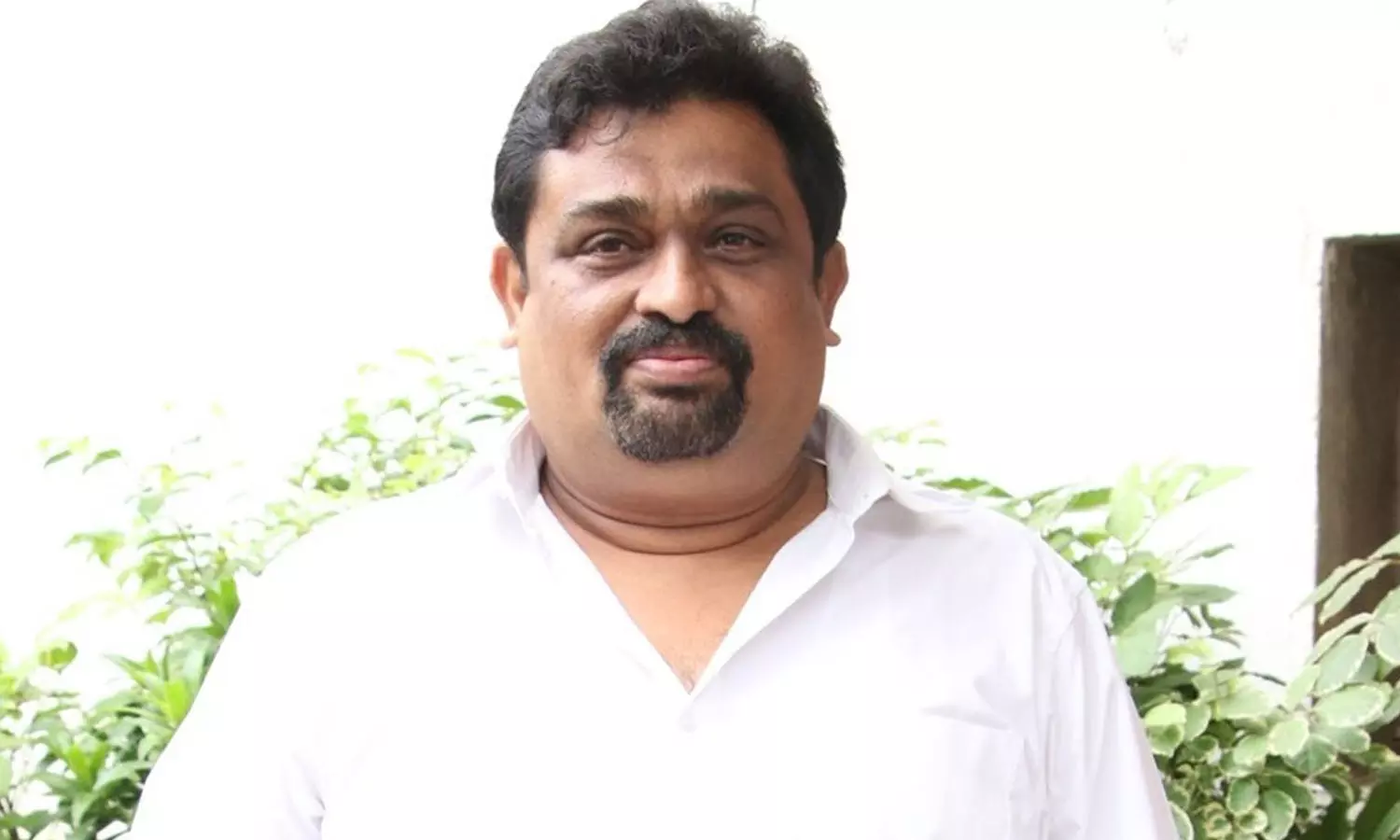 ஒரே நிலத்தை 2 பேருக்கு விற்ற மைனா பட தயாரிப்பாளர்.. அதிரடி முடிவெடுத்த போலீசார்