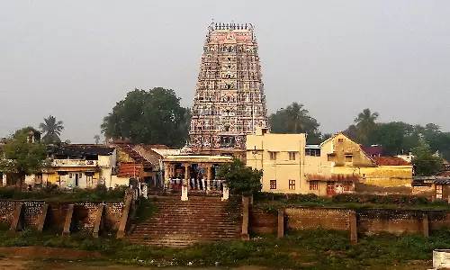 நோய்நொடி தீர்க்கும் திருவாடானை ஆதிரெத்தினேஸ்வரர் திருக்கோவில்- ராமநாதபுரம்