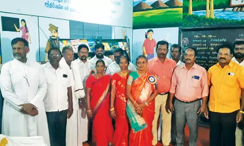 அரசு பள்ளியில் நூலகம் திறப்பு