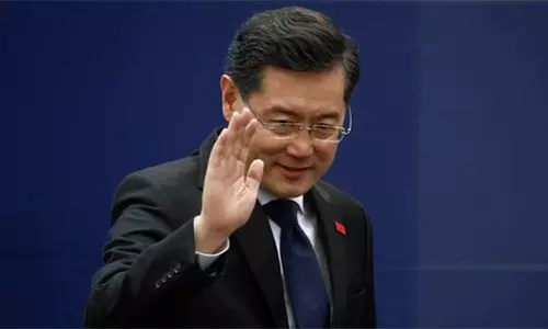 ஒரு மாதமாக ஆளையே காணோம்.. சீன வெளியுறவு மந்திரியை நீக்கிய அதிபர் ஜி ஜின்பிங்