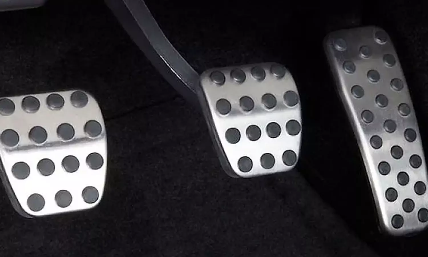 வேகமூட்டும் தடைகள்... வேகமூட்டும் தடைகள்...