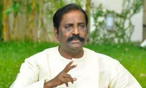 இந்தி அகலாவிடில் தமிழ் உணர்வாளர்கள் வானொலி வாசலில் களமிறங்குவோம்- வைரமுத்து