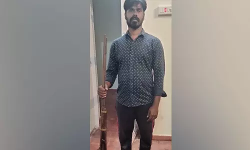 ஏற்காட்டில் நாட்டு துப்பாக்கி, வெடி மருந்து வைத்திருந்த விவசாயி கைது