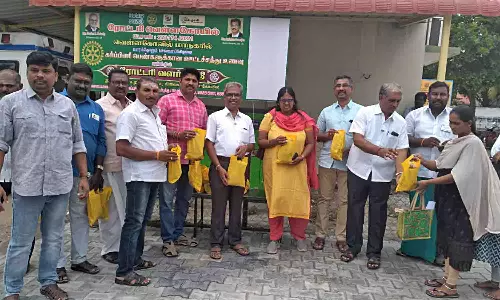 வெள்ளகோவிலில் கர்ப்பிணி பெண்களுக்கு ஊட்டச்சத்து பெட்டகம்