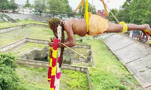 போளூர் குளத்துமேடு முத்துமாரியம்மனுக்கு கூழ்வார்த்தல் விழா