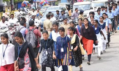 புத்தக திருவிழா விழிப்புணர்வு பேரணி