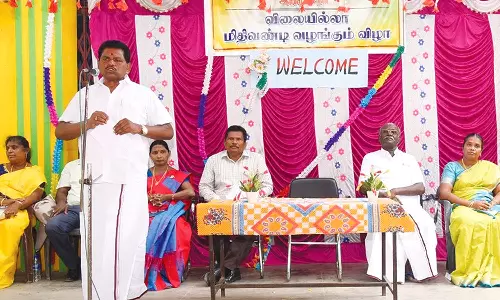 பள்ளி மாணவிகள் உயர்கல்வி பெற்றால் அவர்களின் குடும்பம் மேம்படும்- அமைச்சர் அனிதா ராதாகிருஷ்ணன் பேச்சு