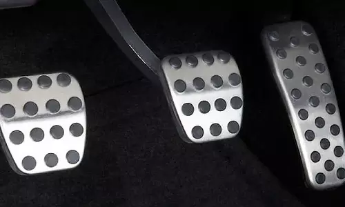 வேகமூட்டும் தடைகள்...