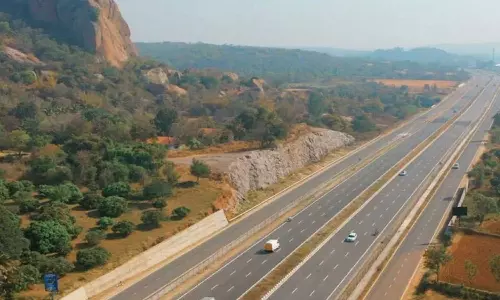 பெங்களூரு- மைசூரு விரைவுச்சாலையில் இந்த வாகனங்கள் செல்ல தடை