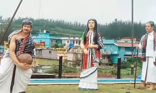 ஊட்டியில் பழங்குடியின மக்கள், வனவிலங்கு உருவச்சிலைகளுடன்  ஜொலிக்கும் பூங்கா