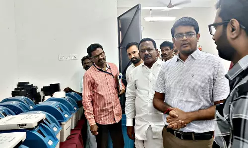 வாக்குப்பதிவு எந்திர சேமிப்பு கிட்டங்கியில் கலெக்டர் ஆய்வு