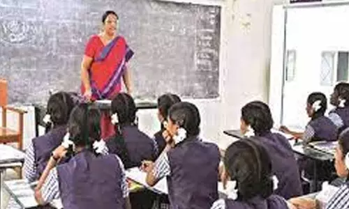 பழைய ஓய்வூதிய திட்டம் கோரி சென்னை ஆசிரியர்கள் நாளை ஆர்ப்பாட்டம்- பேச்சுவார்த்தை தோல்வியின் எதிரொலி