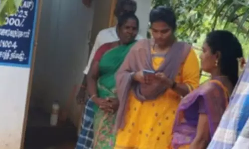 அரசு பள்ளிகளில் மத்திய குழு ஆய்வு