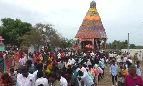வீரமாகாளியம்மன் கோவில் தேரோட்ட விழா